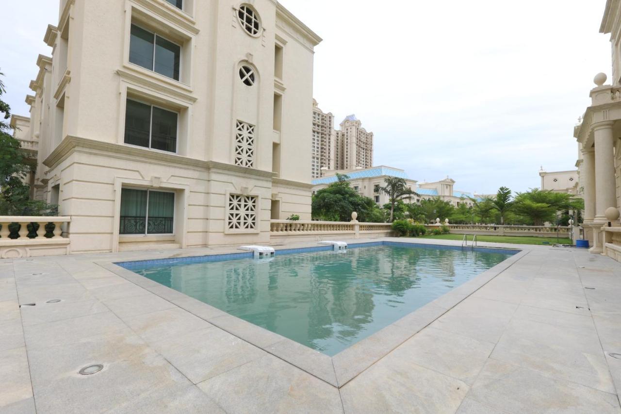 Oyo 6954 The Lawns Oragadam Hotel Exterior photo